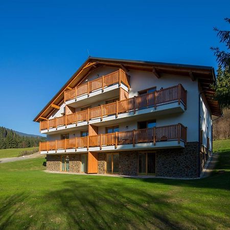 Apartman Sosna Dolny Kubin Exteriör bild