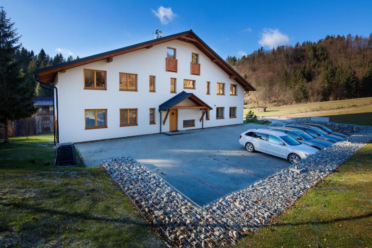Apartman Sosna Dolny Kubin Exteriör bild